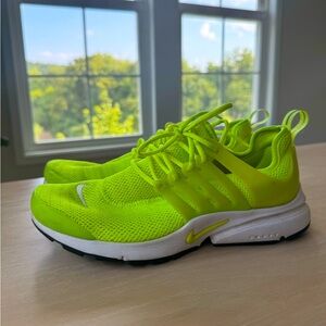 Nike Air Presto Women’s Sneaker Neon Yellow